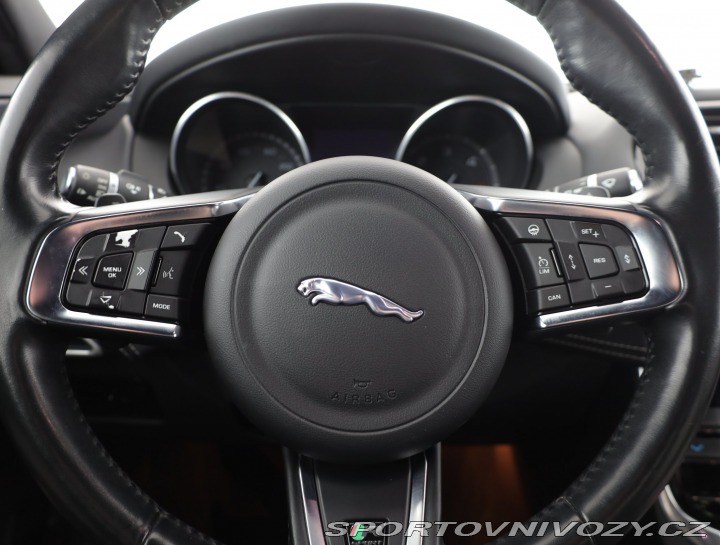 Jaguar XE 20d 2016
