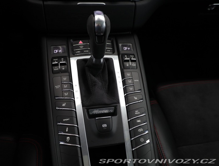 Porsche Macan GTS 2017