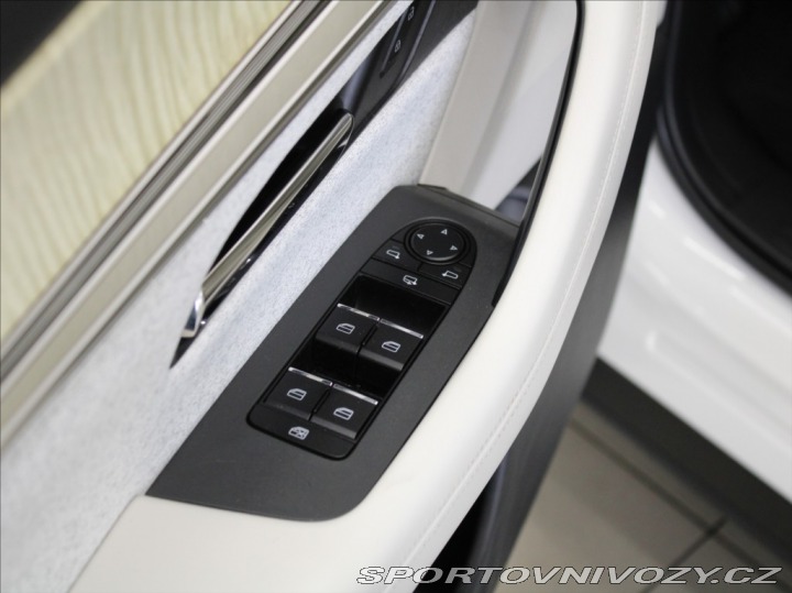 Mazda Ostatní modely CX-60 2,5 PHEV 241kW TAKUMI Pan 2022