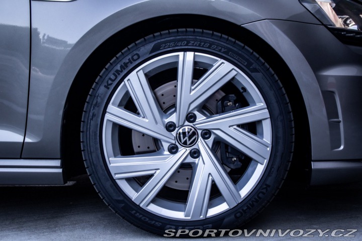 Volkswagen Golf Variant R 2.0 TSI BMT Hi 2015