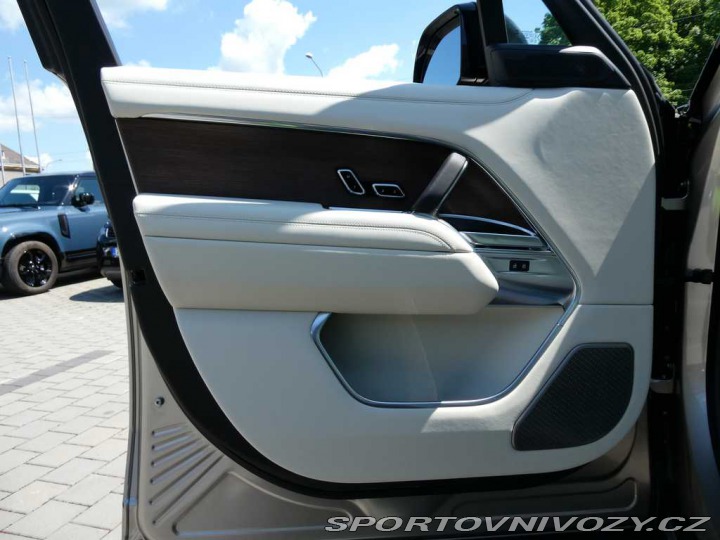 Ostatní značky Ostatní modely Land Rover Range Rover 4,4 Autobiography P530 2025