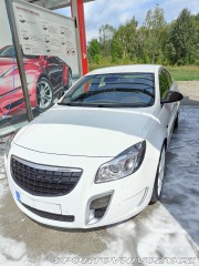 Opel Insignia OPC 