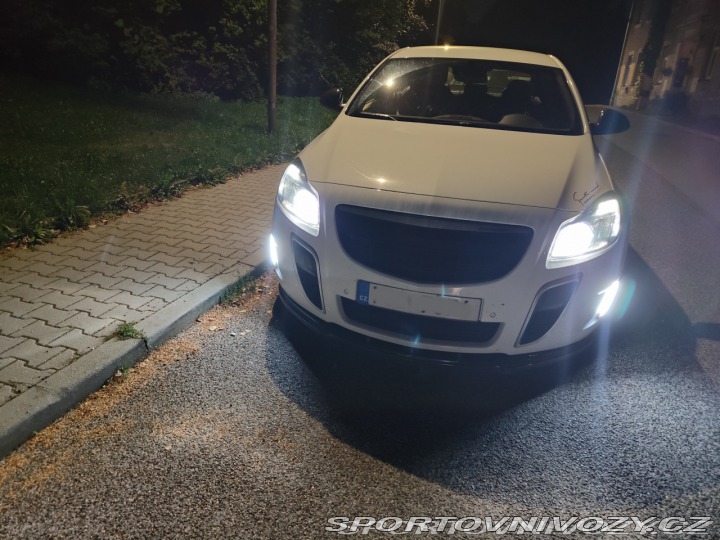 Opel Insignia OPC 2011