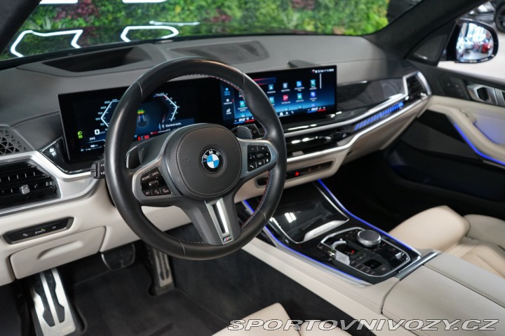 BMW X7 M60i Pano Nez.Top H/K Taž 2023