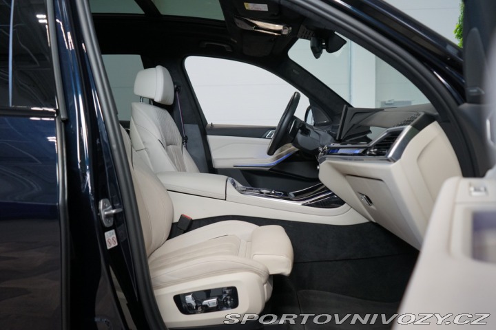 BMW X7 M60i Pano Nez.Top H/K Taž 2023