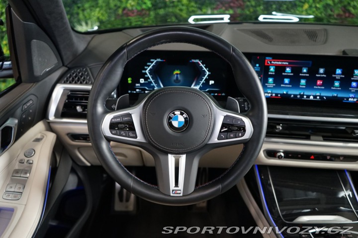 BMW X7 M60i Pano Nez.Top H/K Taž 2023