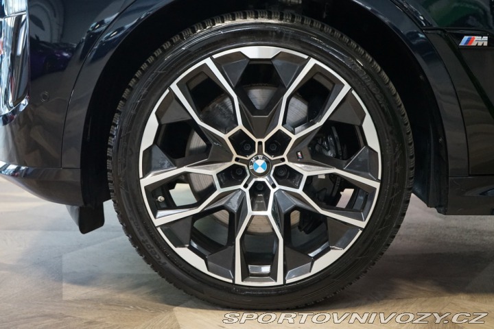 BMW X7 M60i Pano Nez.Top H/K Taž 2023