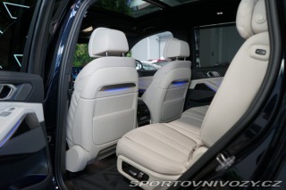 BMW X7 M60i Pano Nez.Top H/K Taž 2023