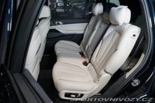 BMW X7 M60i Pano Nez.Top H/K Taž 2023