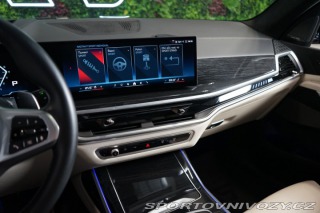 BMW X7 M60i Pano Nez.Top H/K Taž 2023