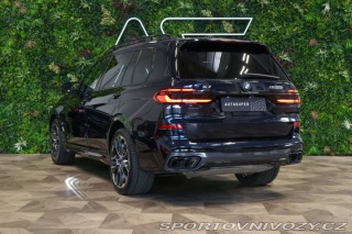 BMW X7 M60i Pano Nez.Top H/K Taž 2023