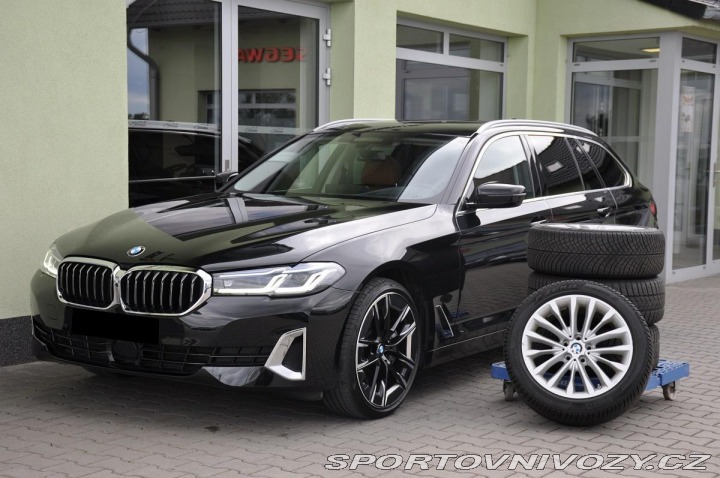 BMW 5 530d xD LUXURY ZÁRUKA LAS 2023