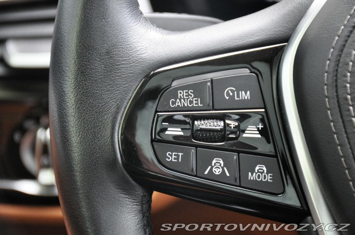 BMW 5 530d xD LUXURY ZÁRUKA LAS 2023