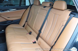 BMW 5 530d xD LUXURY ZÁRUKA LAS 2023