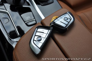 BMW 5 530d xD LUXURY ZÁRUKA LAS 2023