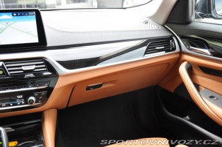 BMW 5 530d xD LUXURY ZÁRUKA LAS 2023