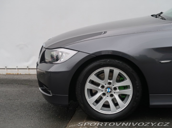 BMW 3 325 i 2008