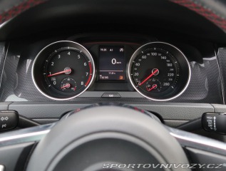 Volkswagen Golf Highline 2.0 GTI 2015
