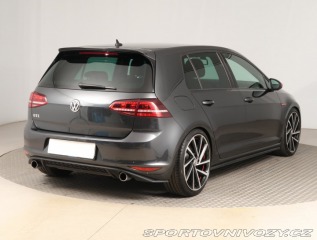 Volkswagen Golf Highline 2.0 GTI 2015