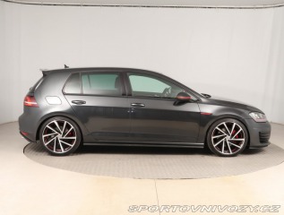 Volkswagen Golf Highline 2.0 GTI 2015