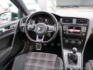 Volkswagen Golf Highline 2.0 GTI 2015