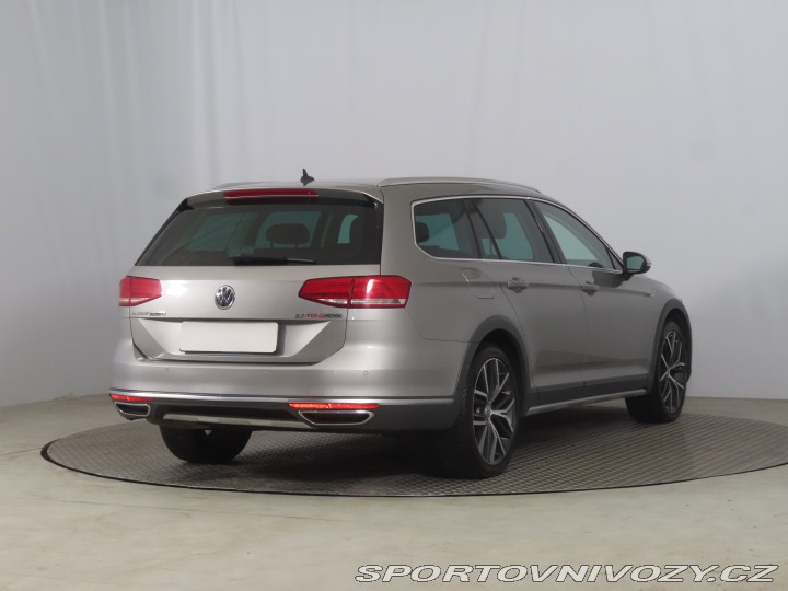 Volkswagen Ostatní modely Passat Alltrack 2.0 BiTDI 2016