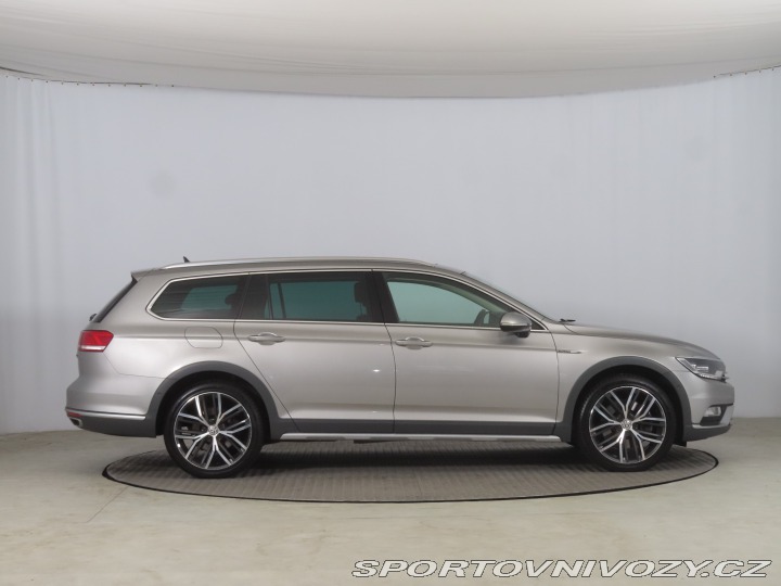 Volkswagen Ostatní modely Passat Alltrack 2.0 BiTDI 2016