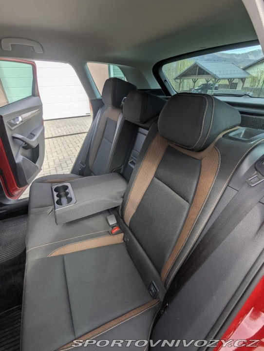 Škoda Ostatní modely Karoq 2,0 SCOUT 4x4 DSG 1800