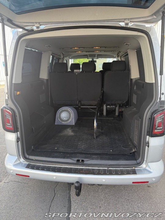 Volkswagen Ostatní modely Caravelle 2,0 T5 CARAVELLE 2012