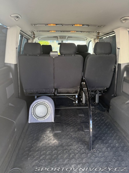 Volkswagen Ostatní modely Caravelle 2,0 T5 CARAVELLE 2012