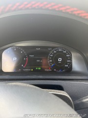 Volkswagen Ostatní modely Caravelle 2,0   T5 CARAVELLE 2012