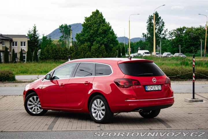 Opel Astra Sport Tourer ST 2.0 CDTI 2014