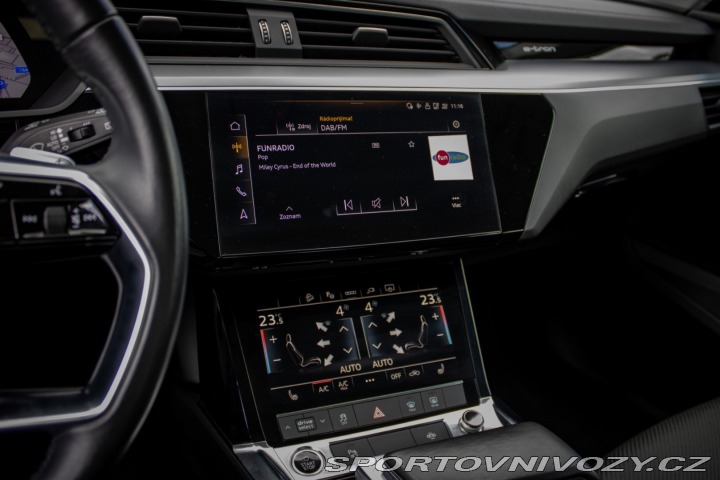 Audi Ostatní modely E-tron 55 quattro Basis 2021