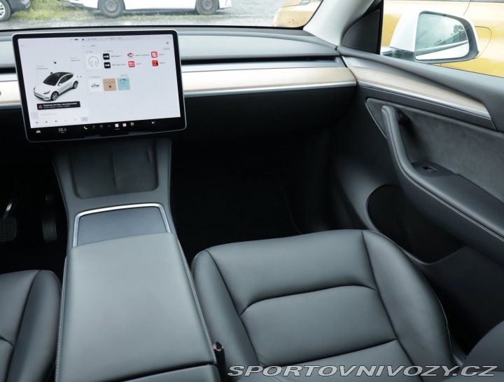 Tesla Model Y Long Range AWD 75kWh 2021