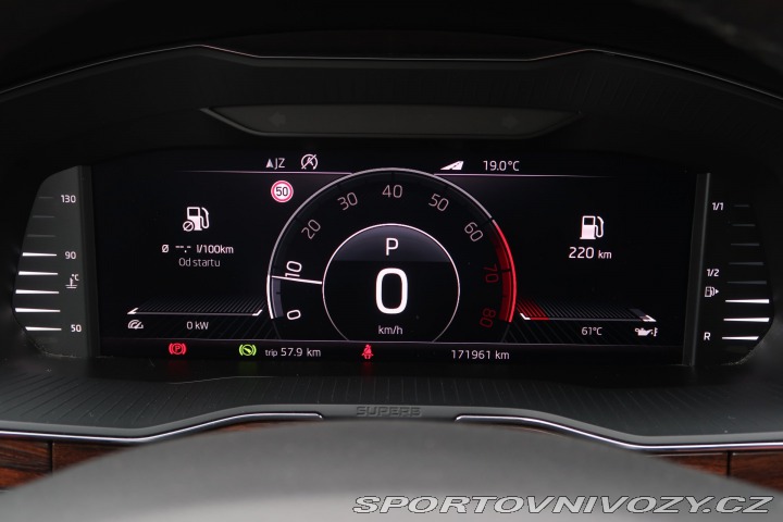 Škoda Superb Scout 2.0 TSI 2020