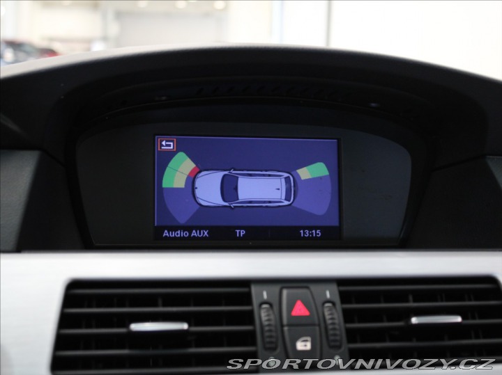 BMW 5 3,0 525d R6 145kW PANORAM 2009