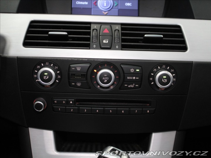 BMW 5 3,0 525d R6 145kW PANORAM 2009