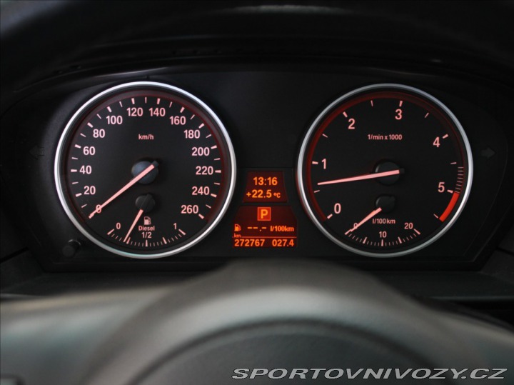 BMW 5 3,0 525d R6 145kW PANORAM 2009