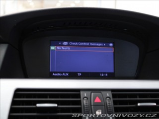 BMW 5 3,0 525d R6 145kW PANORAM 2009