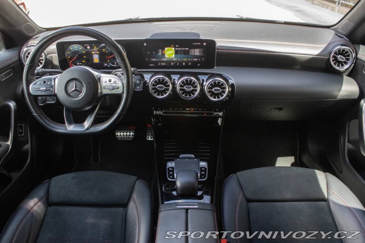 Mercedes-Benz CLA Kupé 250 4MATIC A/T 2019