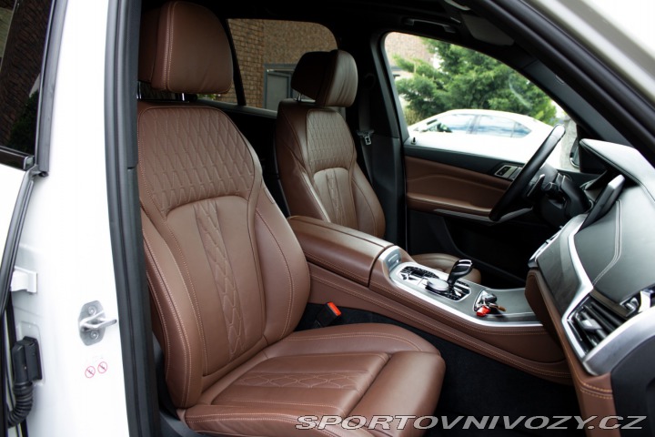 BMW X5 3.0 xDrive45e A/T M-Pack 2022