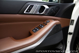 BMW X5 3.0 xDrive45e A/T M-Pack 2022