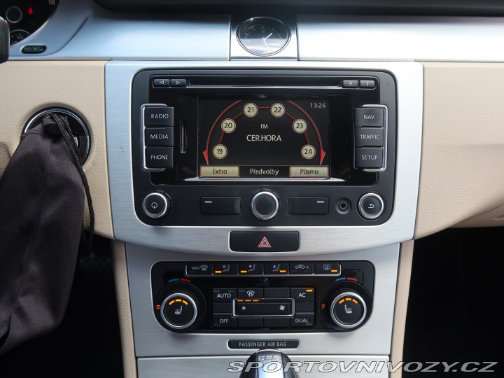Volkswagen Passat CC CC Comfortline 2.0 TDI 2011