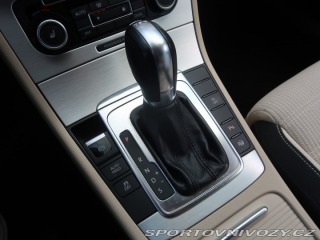 Volkswagen Passat CC CC Comfortline 2.0 TDI 2011