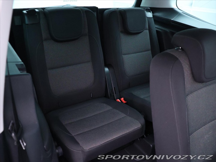 Volkswagen Ostatní modely Sharan 1,4 TSI 110kW 7-Míst 1.Ma 2011