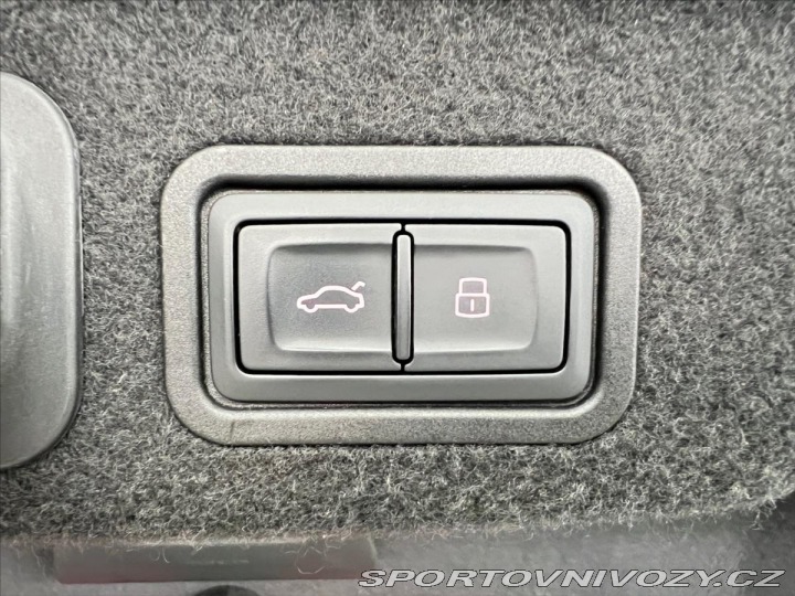 Audi Ostatní modely A8 4,2 TDI QUATTRO EXCLUSIVE 2015
