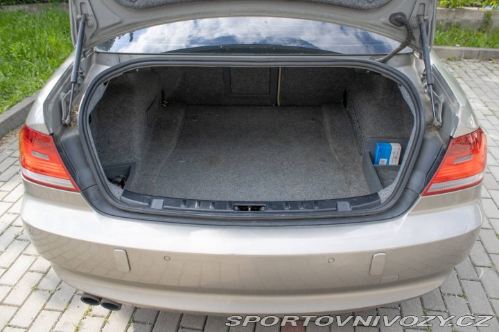 BMW 3 Coupé 330 xd A/T 2008