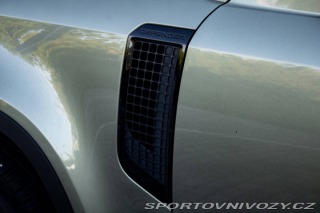 Ostatní značky Ostatní modely Land Rover Defender  294kw 8-st AT 2020 2020