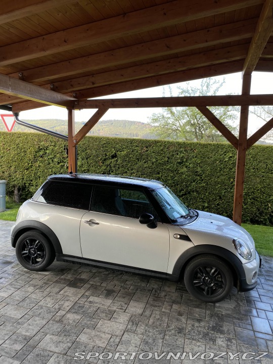 Mini Cooper R56 2010