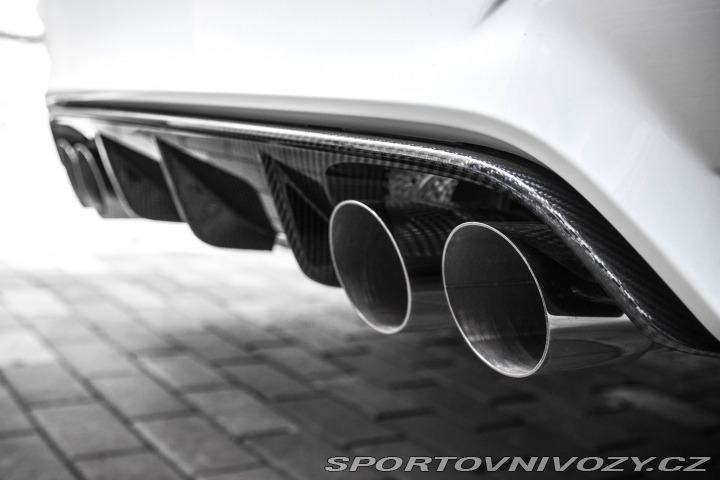 BMW M4 GTS 2017